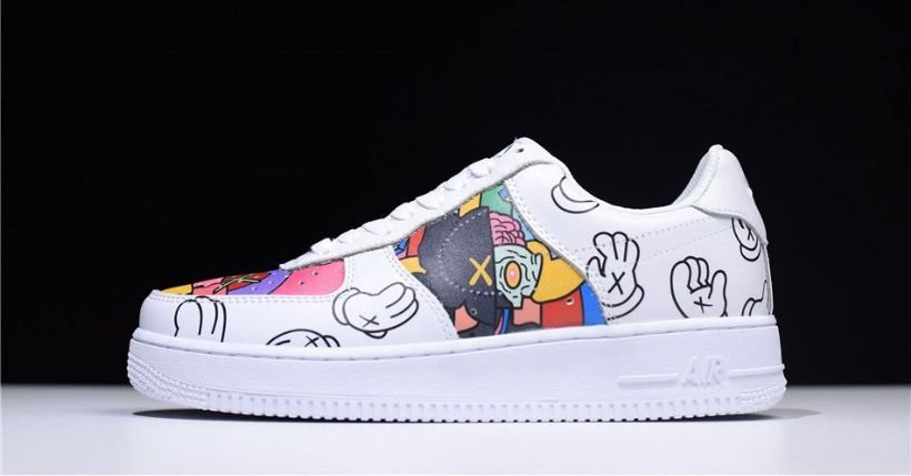 Kaws Quello Che Non Sapevi Sullartista Street Di Nike E Uniqlo