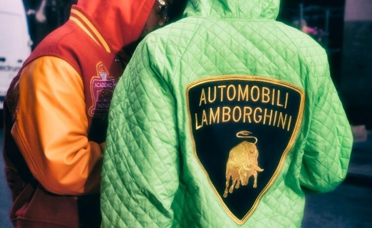 Supreme x Lamborghini Automobili: lo streetwear accende i motori per questa collaborazione