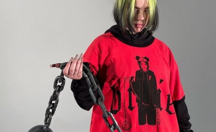 Felpa di deals billie eilish bianca