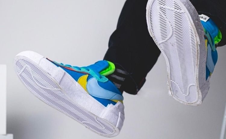 KAWS x sacai Nike Blazer Low: l'ideale per chi non si accontenta di sneakers sobrie