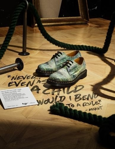 Scarpe 1461 Lo stagno delle ninfee di Monet Dr. Martens x National Gallery